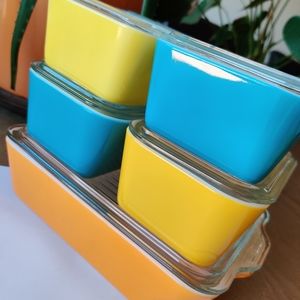 Vintage 60s Pyrex 14 pieces Refrigerator Dishes Set